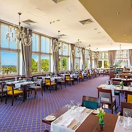 Hotell Sofitel Grand 5*